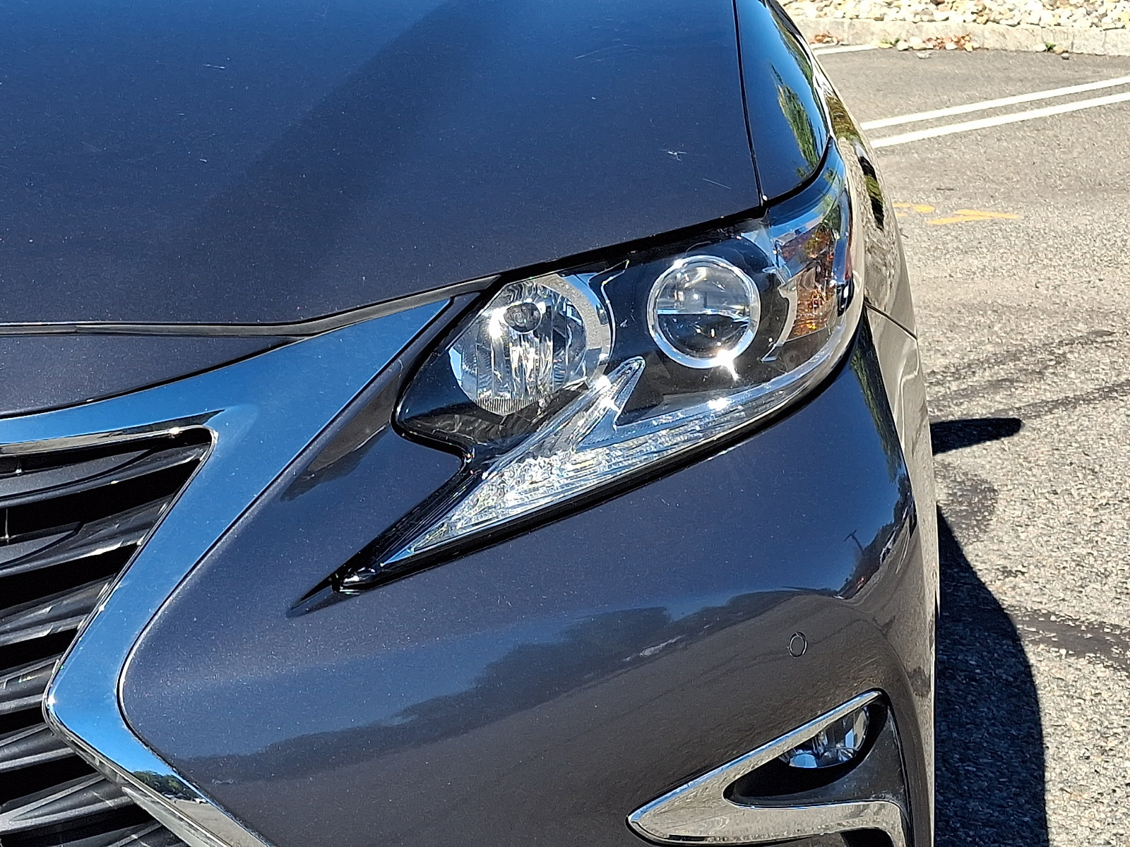 Used 2016 Lexus ES 350 w/ Navigation System Package FWD image 9