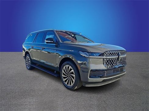 New 2025 Lincoln Navigator L Black Label image 2