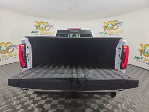 Certified 2024 GMC Sierra 3500 Denali Ultimate image 33