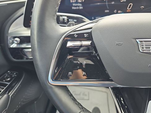 Used 2024 Cadillac Lyriq Luxury image 21