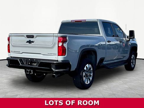 Used 2025 Chevrolet Silverado 2500 Custom w/ Custom Convenience Package AWD/4WD image 6