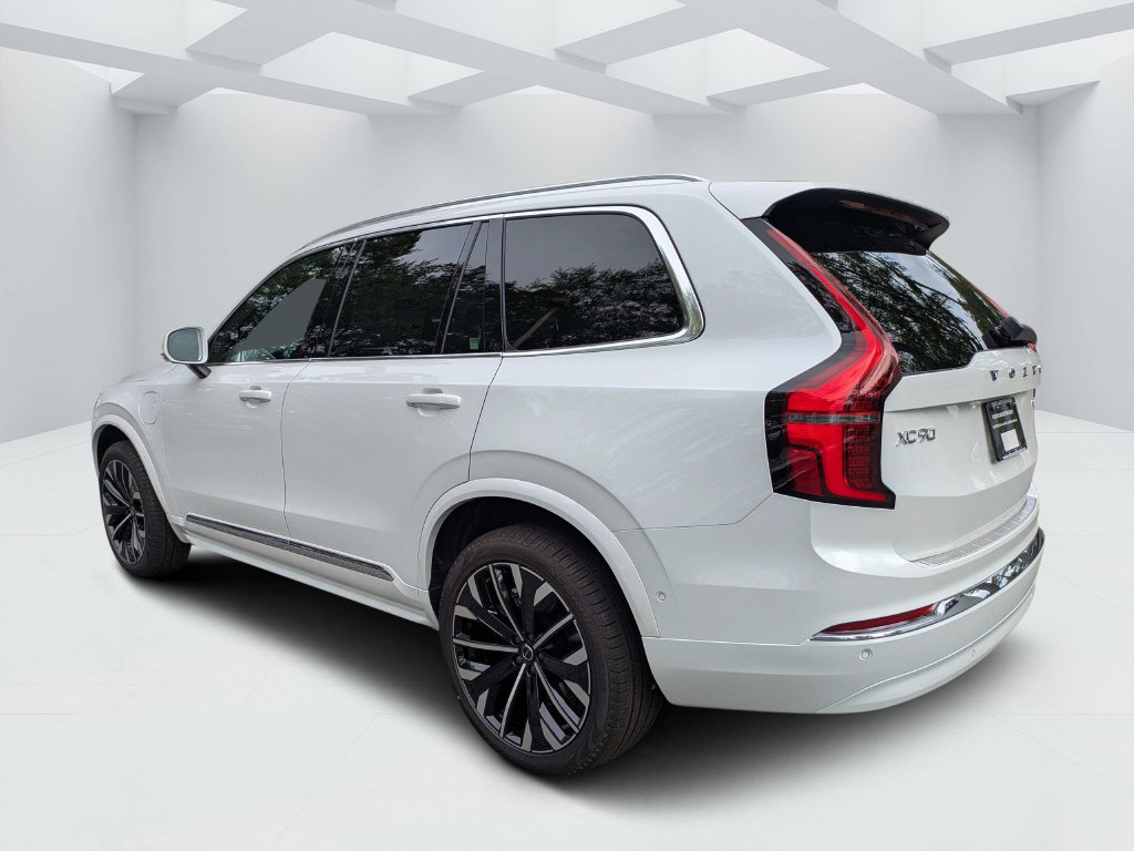 New 2026 Volvo XC90 T8 Plus w/ Protection Package Premier AWD/4WD image 5