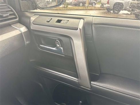 Used 2021 Toyota 4Runner SR5 image 19