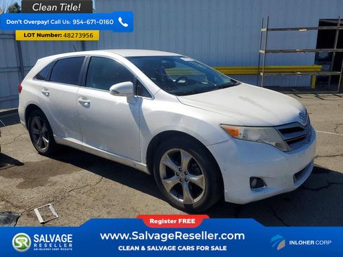 Used 2014 Toyota Venza LE w/ LE Convenience Package image 5