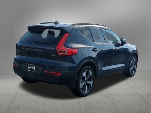 Used 2026 Volvo XC40 B5 Core w/ Protection Package Premier image 6