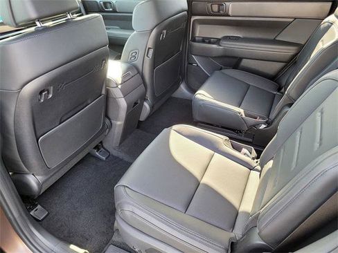 New 2025 Hyundai Santa Fe Calligraphy image 6