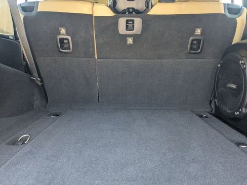 Used 2018 Jeep Wrangler Unlimited Rubicon image 28