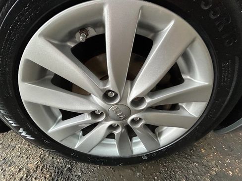 Used 2015 Kia Forte EX image 22