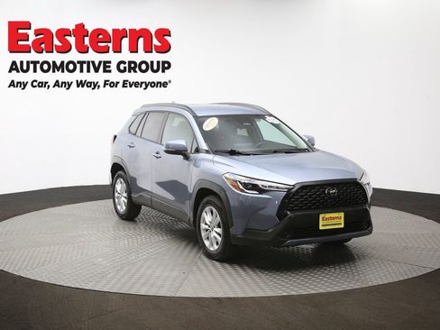 Used 2024 Toyota Corolla Cross LE image 47