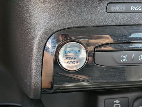 Used 2024 Ford Escape Active w/ Tech Pack #1 FWD image 30