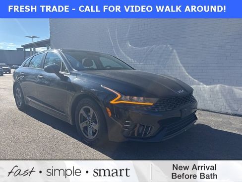Used 2023 Kia K5 LXS image 1