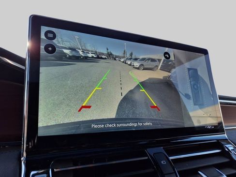 Used 2022 Lincoln Navigator Reserve image 13