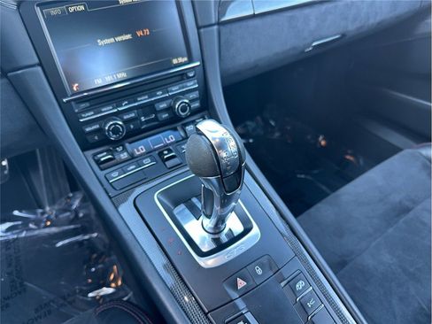Used 2014 Porsche 911 GT3 w/ Carbon Interior Package RWD image 29