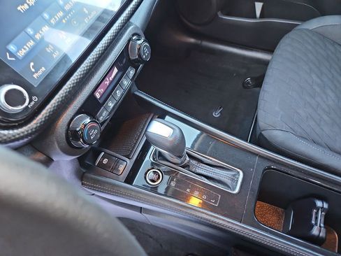 Used 2021 Nissan Kicks SV image 23