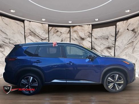 Used 2021 Nissan Rogue SL w/ Premium Package AWD/4WD image 5