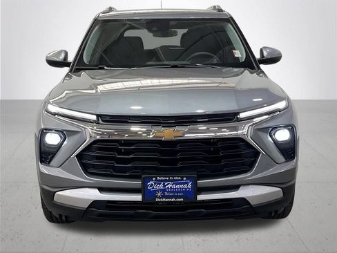 Used 2026 Chevrolet TrailBlazer LT FWD image 4