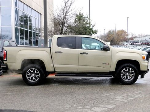 Used 2022 GMC Canyon AT4 w/ Trailering Package image 4