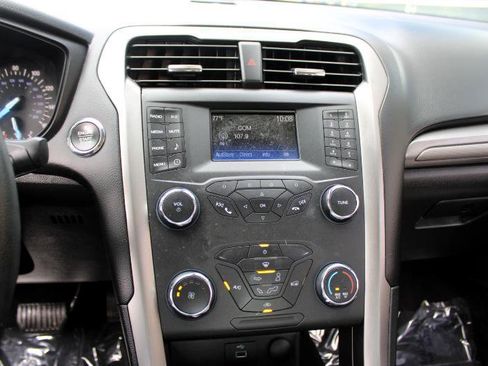 Used 2019 Ford Fusion S image 25