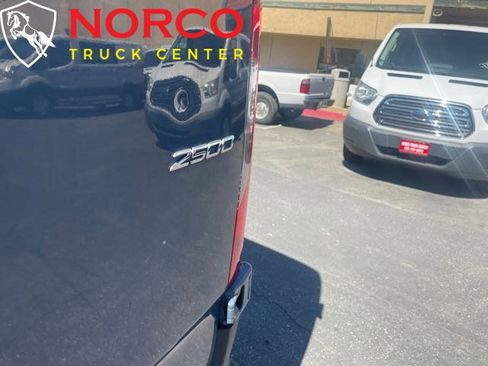 Used 2019 Mercedes-Benz Sprinter 144 image 9