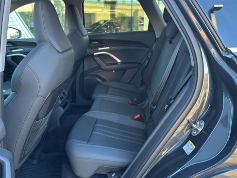 Used 2025 Audi Q5 Premium Plus w/ Premium Plus image 15