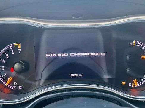 Used 2017 Jeep Grand Cherokee Limited RWD image 38
