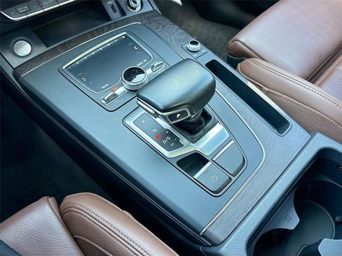 Used 2018 Audi Q5 2.0T Premium Plus w/ Premium Plus Package image 20