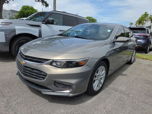 Used 2018 Chevrolet Malibu LT FWD image 11
