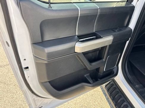 Used 2018 Ford F150 Lariat w/ Equipment Group 502A Luxury AWD/4WD image 11