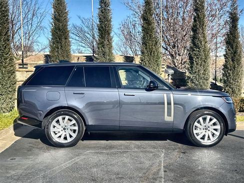 New 2026 Land Rover Range Rover SE image 6