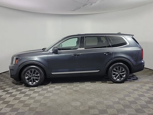 Used 2024 Kia Telluride LX AWD/4WD image 11
