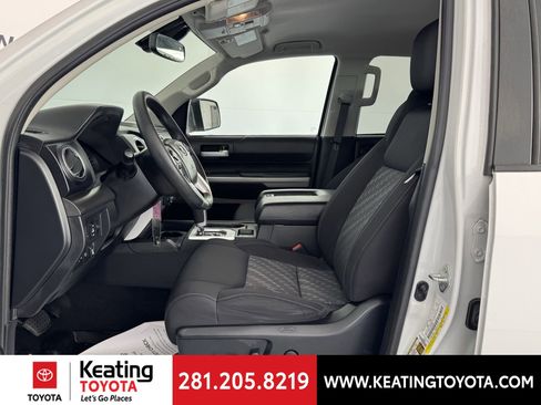 Used 2021 Toyota Tundra SR5 w/ Trail Edition image 14