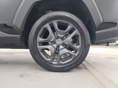 Used 2024 Toyota RAV4 Adventure image 11