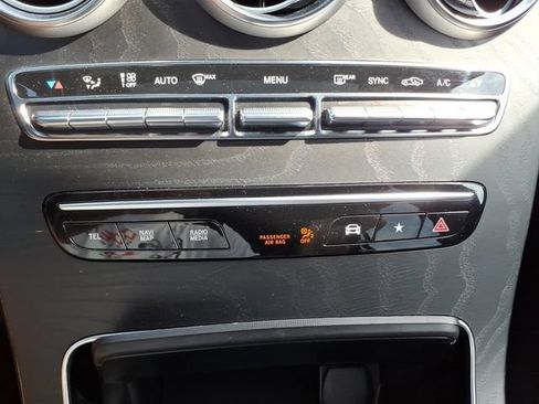 Used 2022 Mercedes-Benz GLC 300 image 23