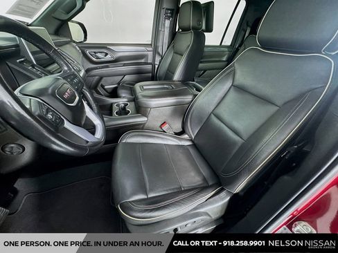 Used 2021 GMC Yukon XL SLT w/ SLT Luxury Plus Package AWD/4WD image 22
