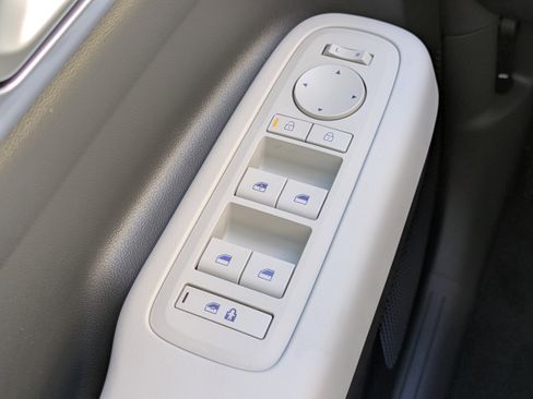 New 2026 Hyundai Santa Fe SE image 25