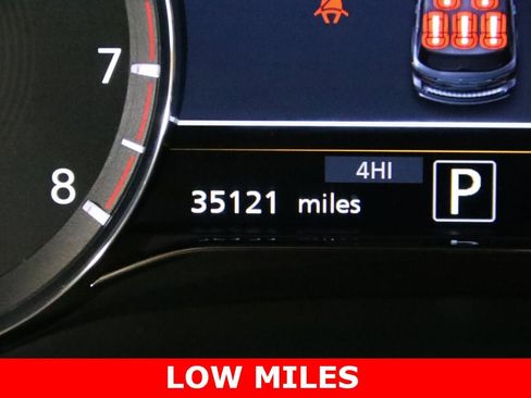 Used 2024 INFINITI QX80 Luxe image 18