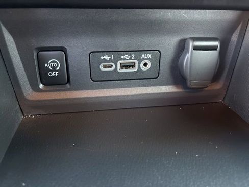 Used 2024 Nissan Sentra SV image 17