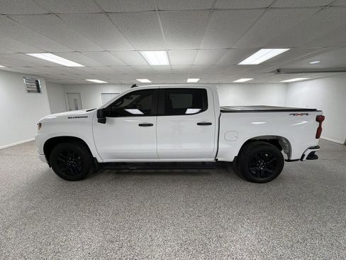 Used 2023 Chevrolet Silverado 1500 Custom image 5