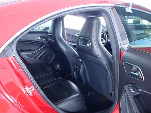 Used 2018 Mercedes-Benz CLA 250 4MATIC image 35