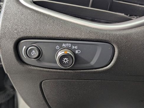 Used 2025 Chevrolet Malibu LT image 13