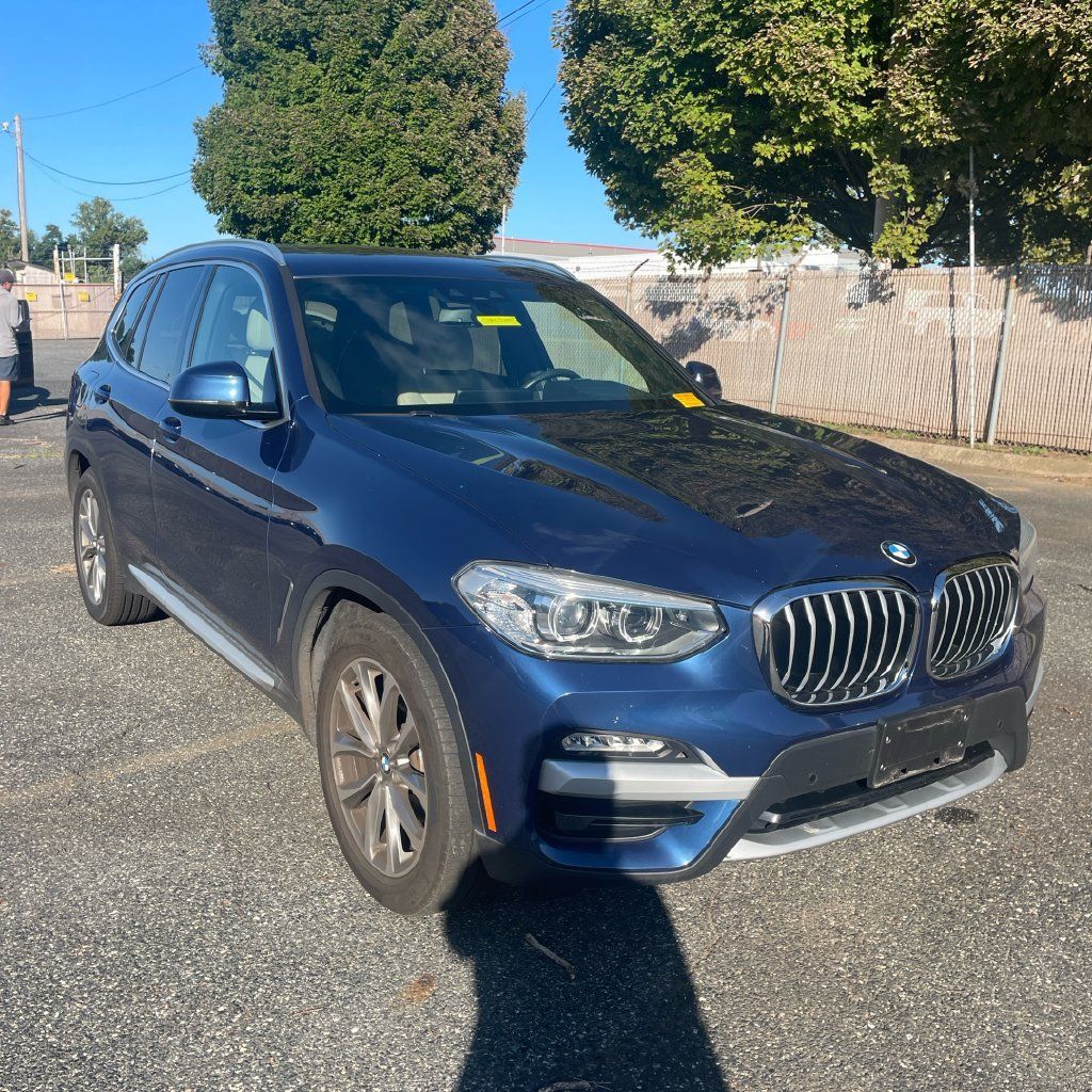 Used 2019 BMW X3 xDrive30i w/ Premium Package AWD/4WD image 4