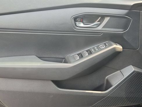 Used 2025 Honda Accord LX image 11