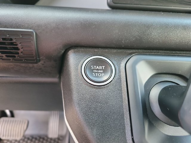 Used 2021 Land Rover Defender 110 X-Dynamic HSE AWD/4WD image 25