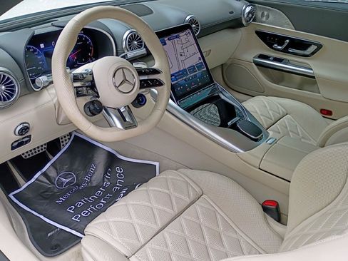 Used 2022 Mercedes-Benz SL 55 AMG 4MATIC image 8