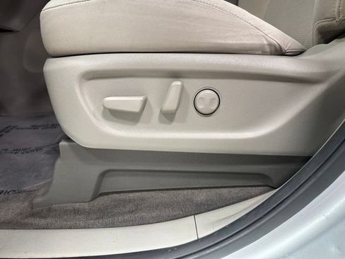 Used 2020 Kia Sedona LX FWD image 5