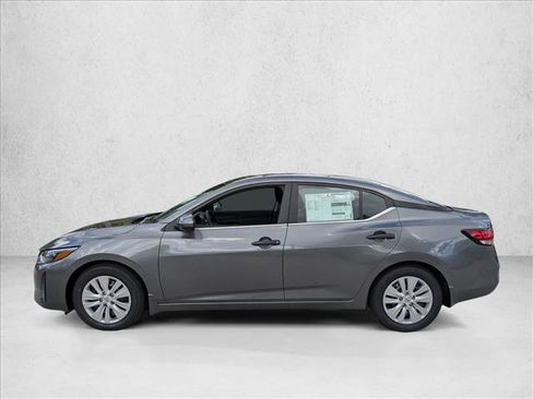Used 2025 Nissan Sentra S image 5