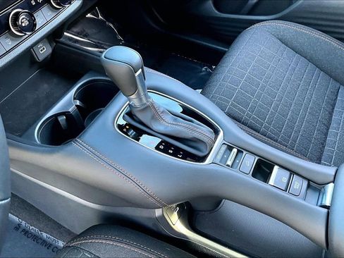 Used 2025 Honda HR-V Sport image 15