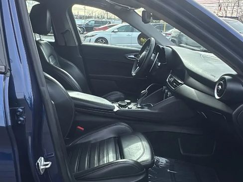 Used 2019 Alfa Romeo Giulia Ti Sport w/ Quick Order Package 22S Sport image 17