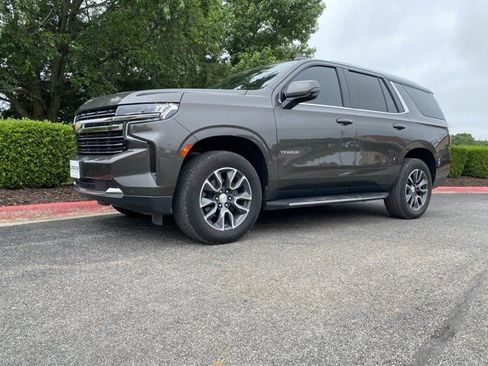 Used 2021 Chevrolet Tahoe LT w/ LT Signature Package AWD/4WD image 11