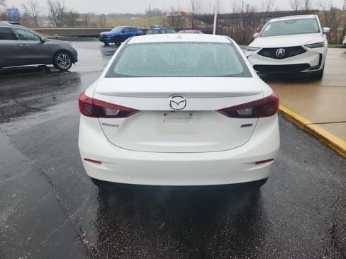 Used 2016 MAZDA MAZDA3 i Grand Touring image 6